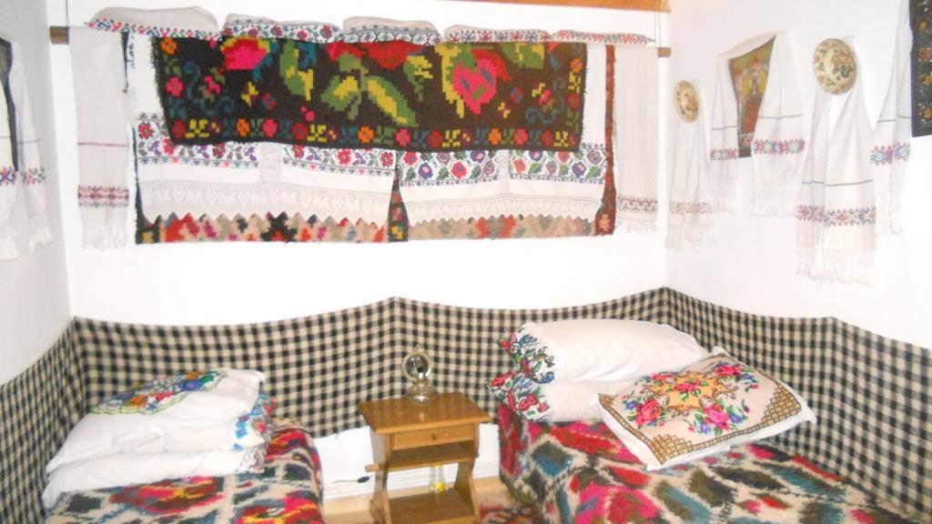 Busta House Otel Bogdan Vodă Oda fotoğraf